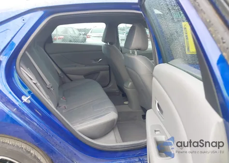 2023 Hyundai Elantra Sel from USA, damaged, VIN 5NPLS4AG8PH102430